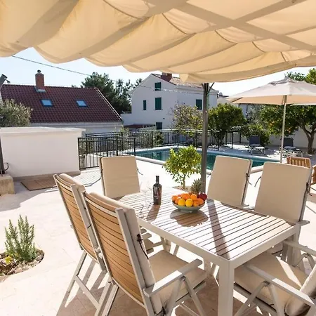 Villa Vlatino Seget Vranjica