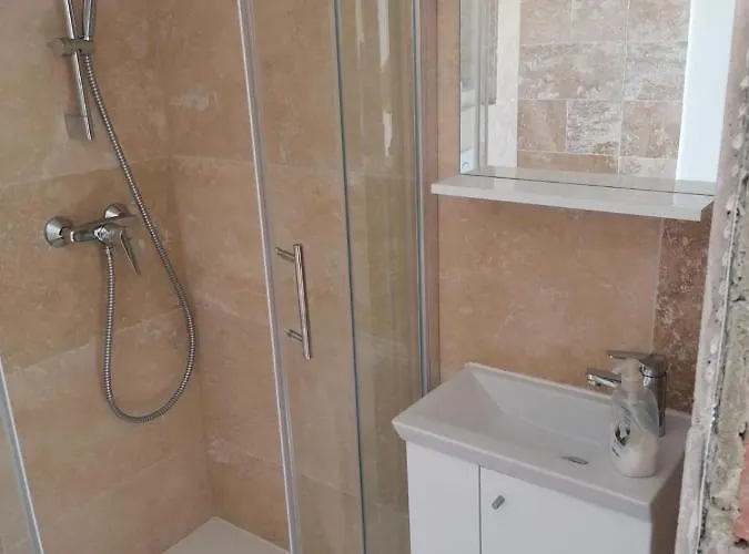 Vlatino Βίλα Seget Vranjica