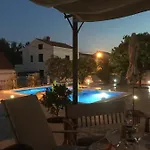 Vlatino Villa