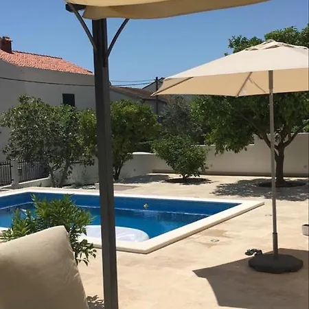 Vlatino Villa