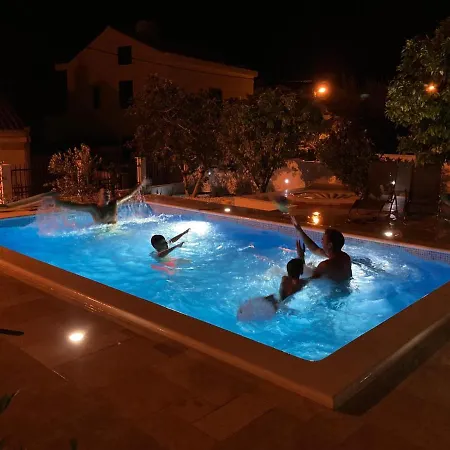Vlatino Villa