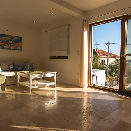 Vlatino Villa